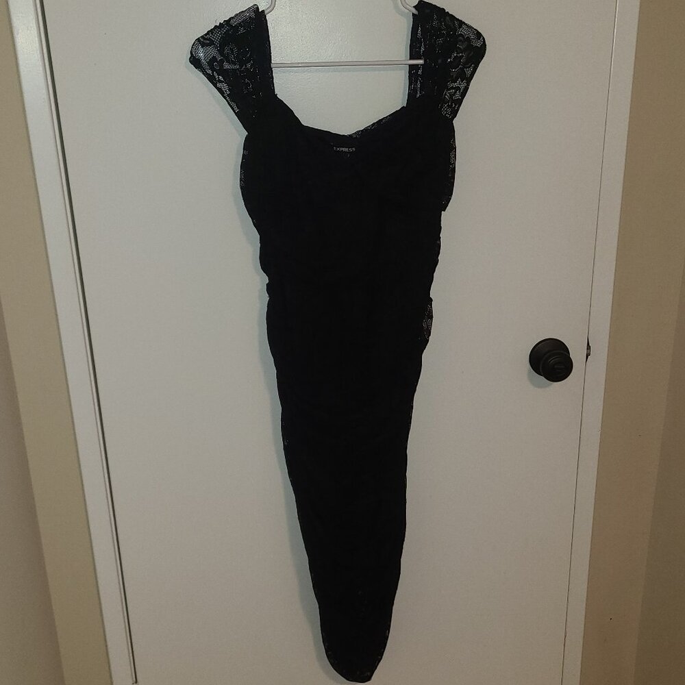 Express ruched lace midi dress